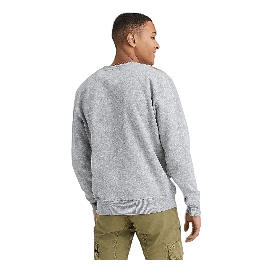 Basic Sweater Small Logo