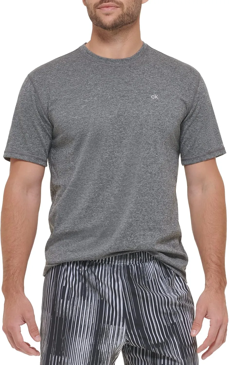 Calvin Klein Men's Standard Light Weight Quick Dry Short Sleeve 40  UPF Protection Active Top