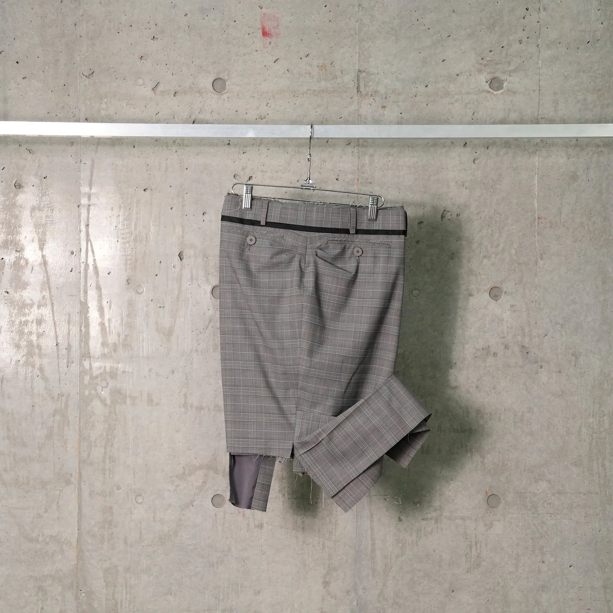 DRAPE PENCIL SKIRT / GREY