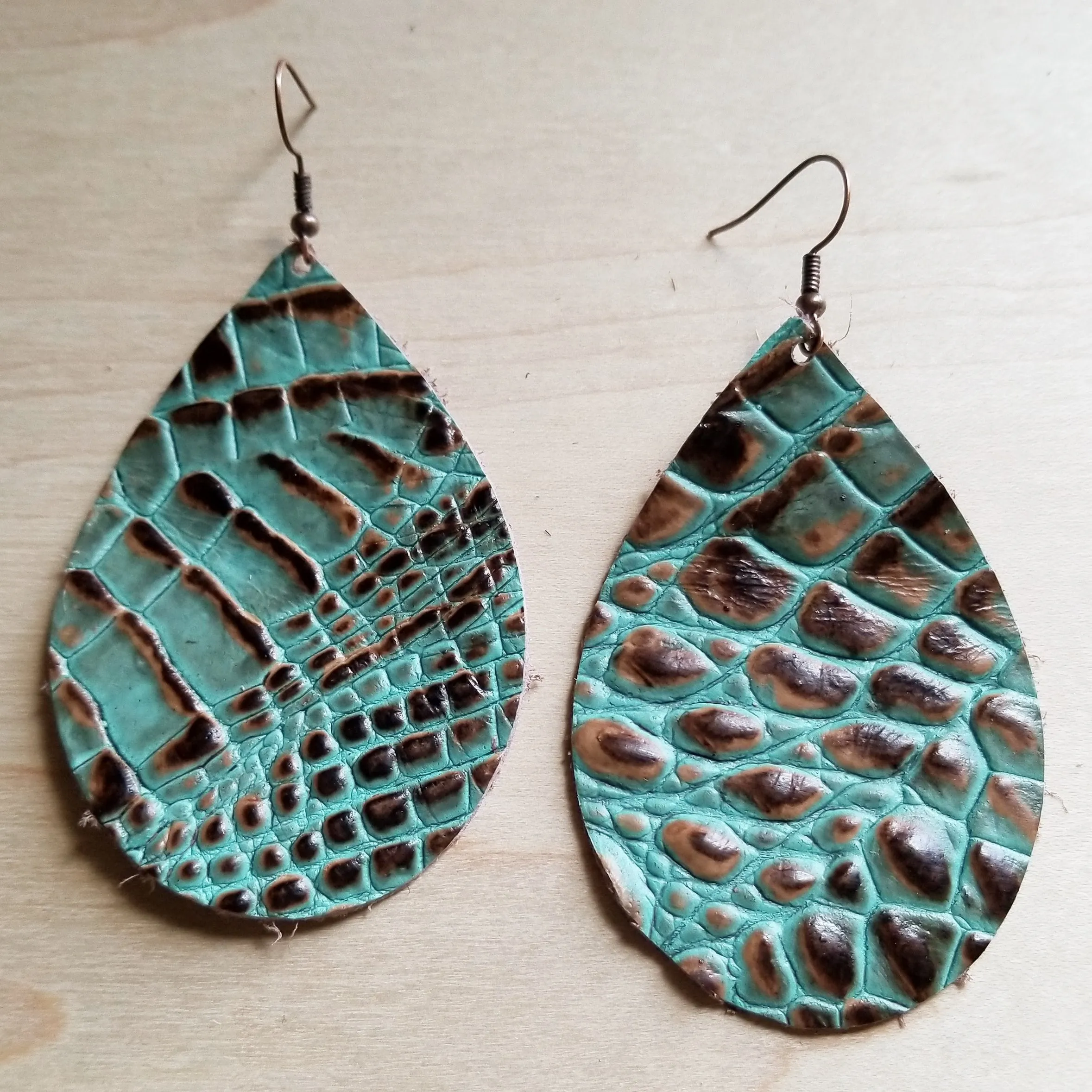 **Leather Teardrop Earrings-Brown and Turquoise Gator 217w