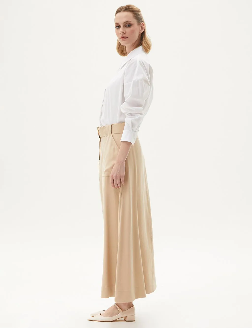 Pocket Detailed Bell Skirt Beige