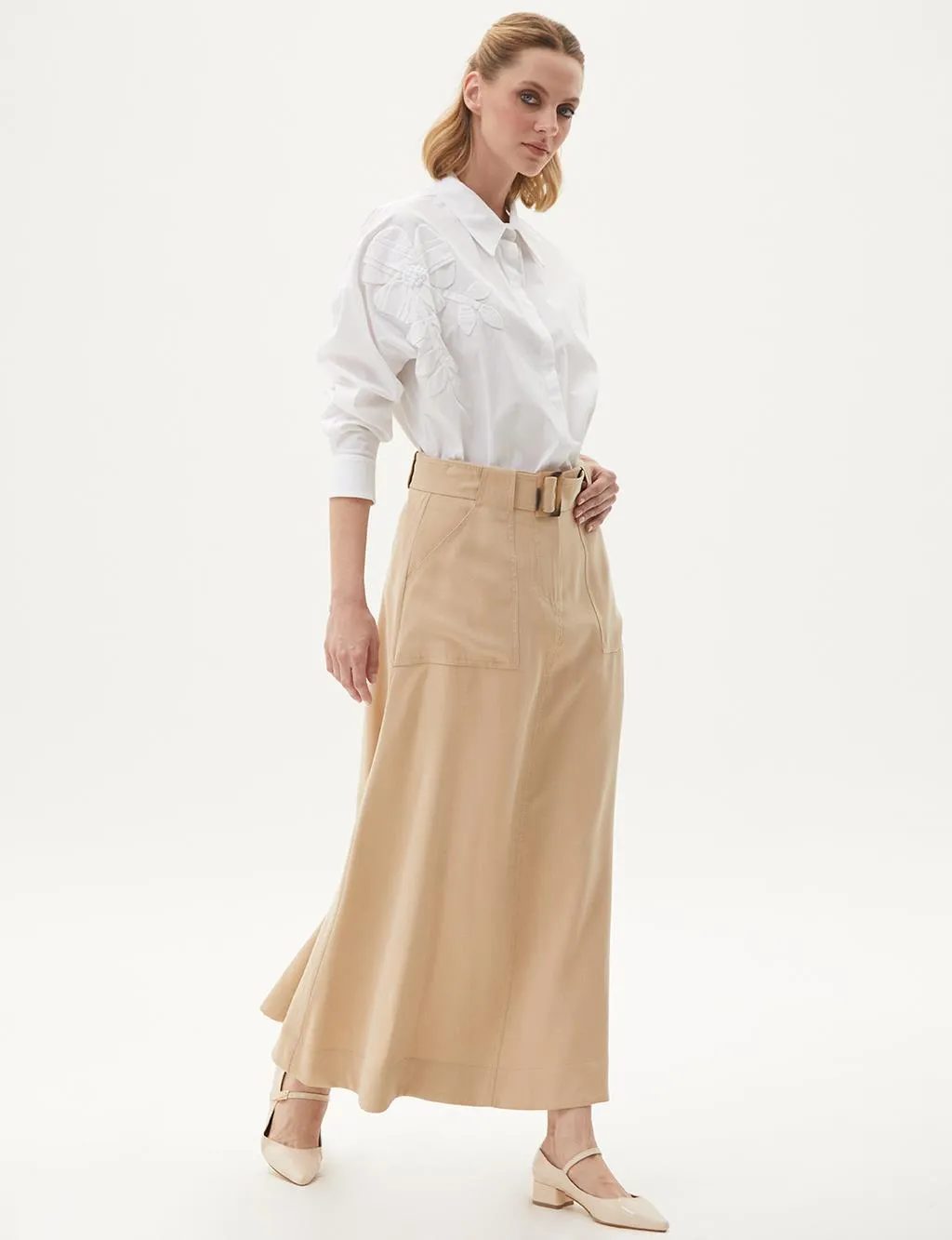 Pocket Detailed Bell Skirt Beige