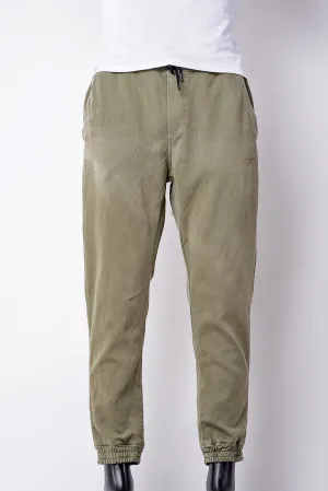 regular cuffed trousers in olive