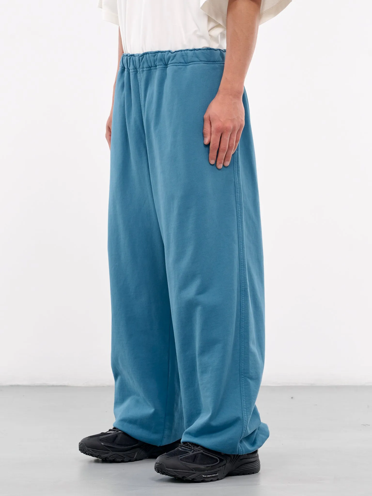 Wide Leg Sweatpants (HMMZ72008T-HZ136A-LIGHT-BLUE)